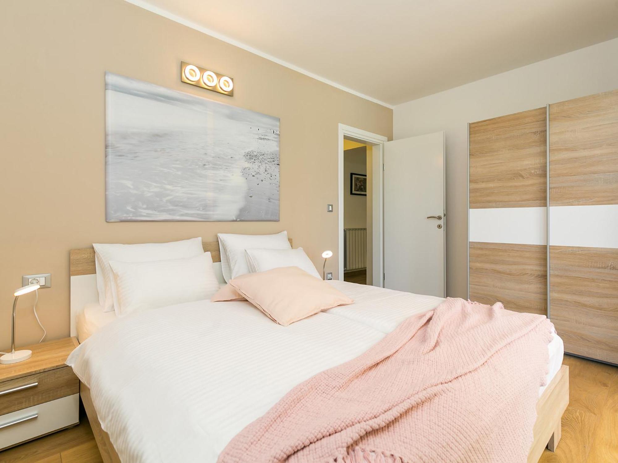 Pool Premium Apartment Vrsar Eksteriør billede